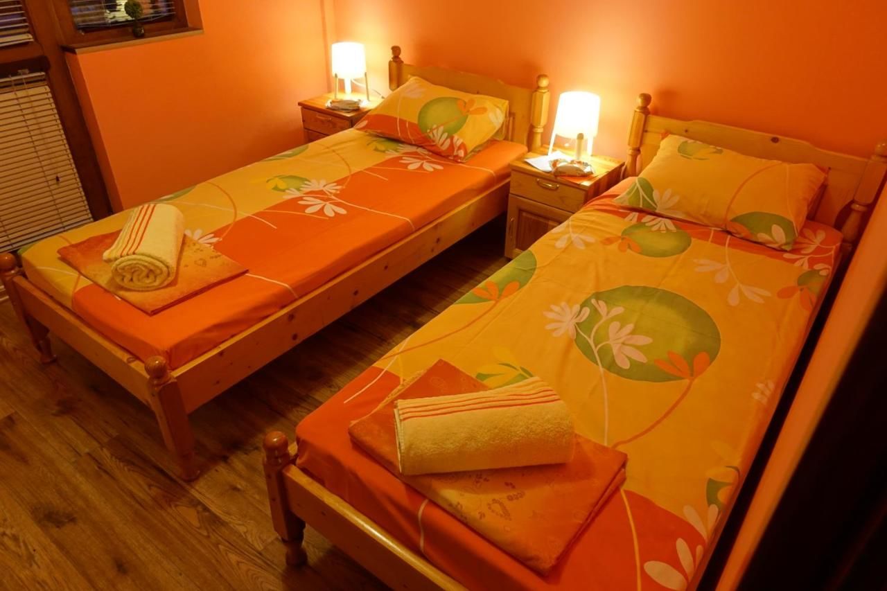 Хостелы Peter Pan Guest Rooms София-17